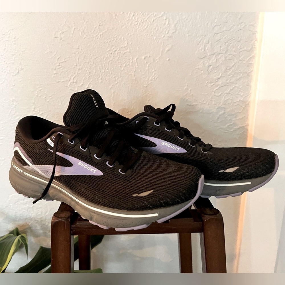 Brooks Ghost 15- size 10